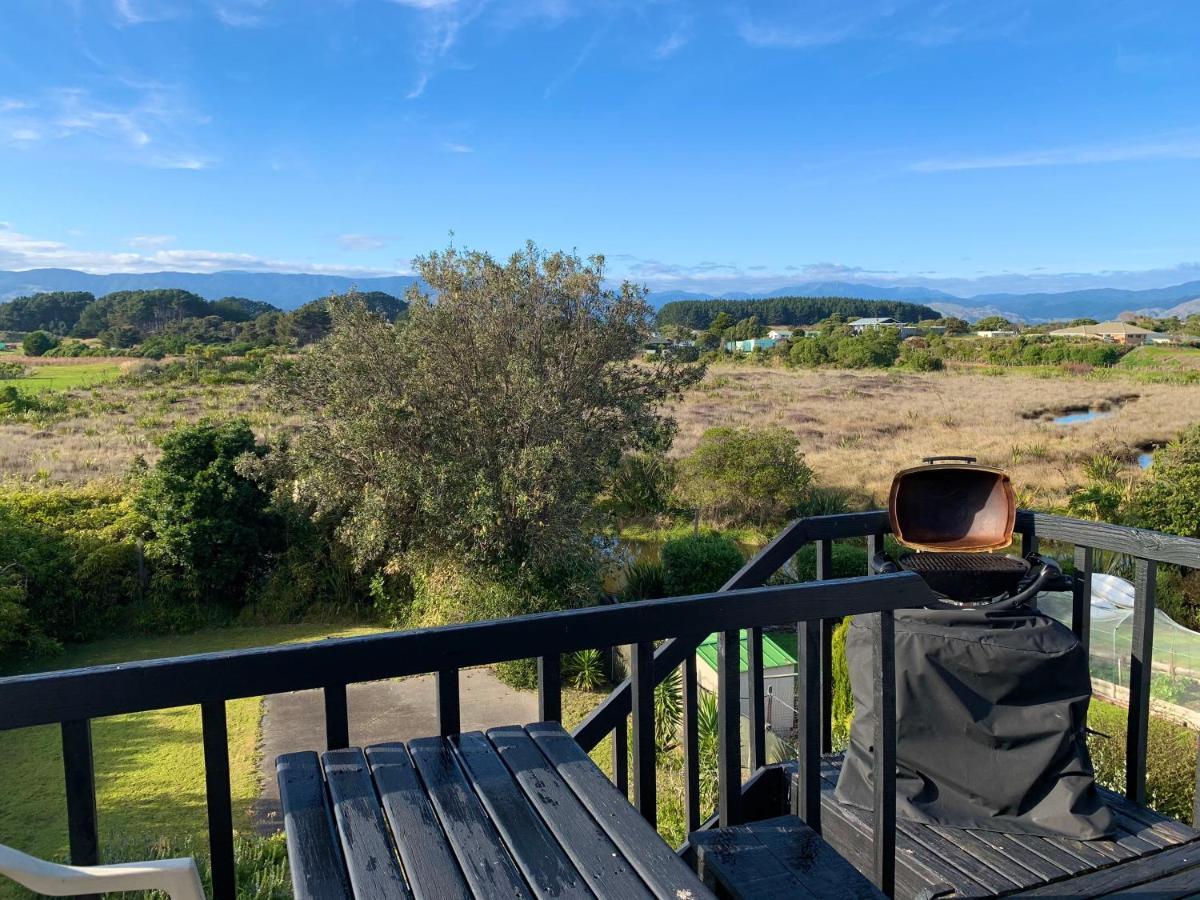 Sand Dunes Retreat Villa Otaki Beach Exterior photo