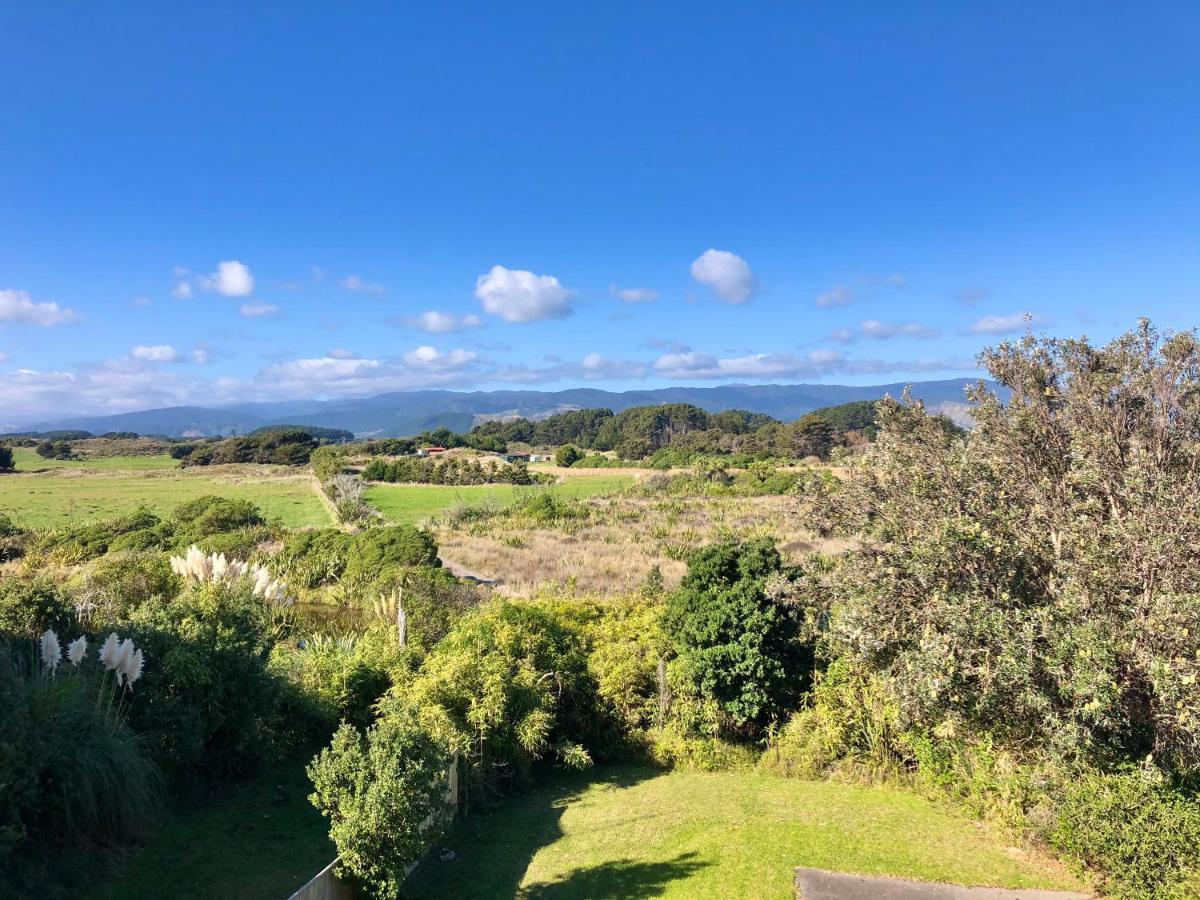 Sand Dunes Retreat Villa Otaki Beach Exterior photo